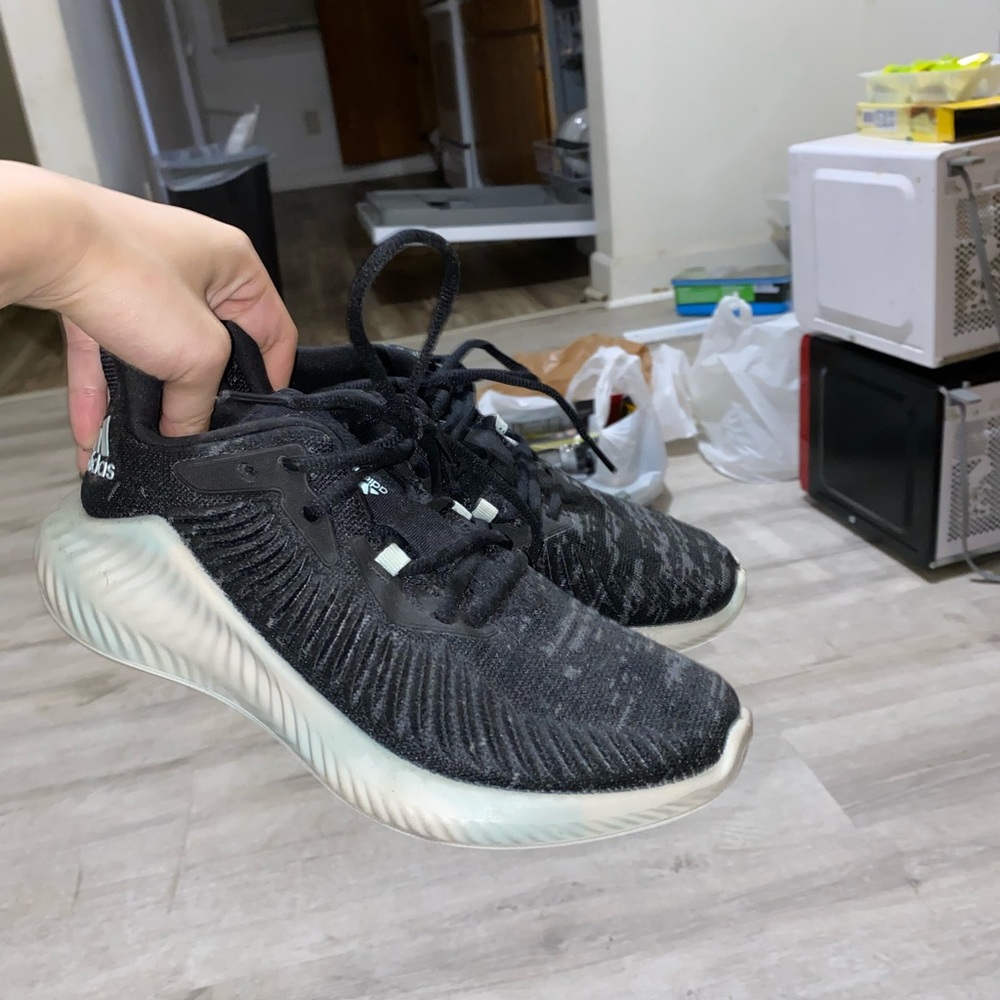 Adidas Alphabounce Run Parley M 'Core Black Women size 6.5 Men/youth size 5